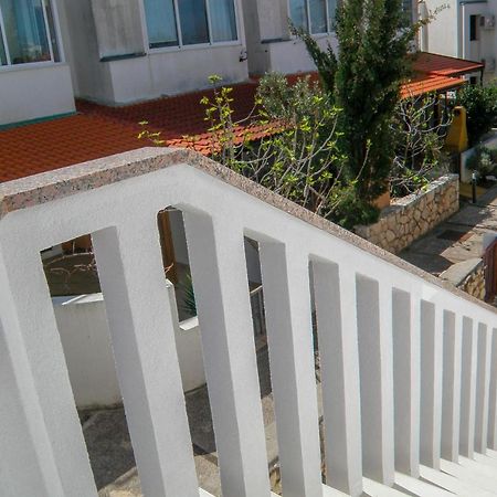 Lada Apartmani Novalja Zewnętrze zdjęcie