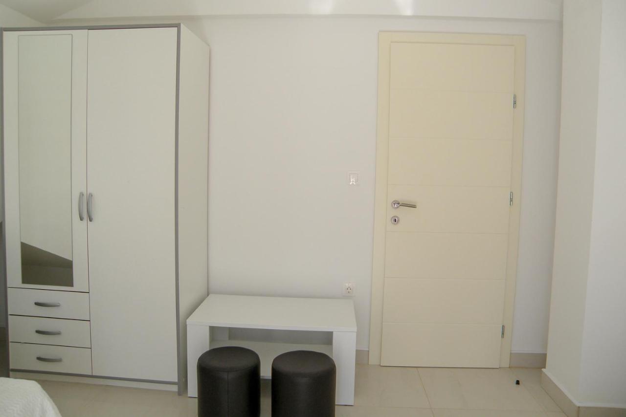 Lada Apartmani Novalja Zewnętrze zdjęcie