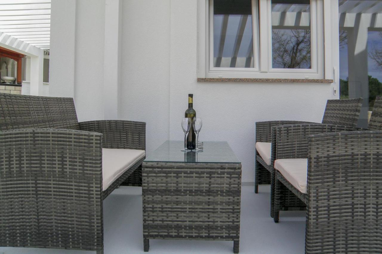 Lada Apartmani Novalja Zewnętrze zdjęcie