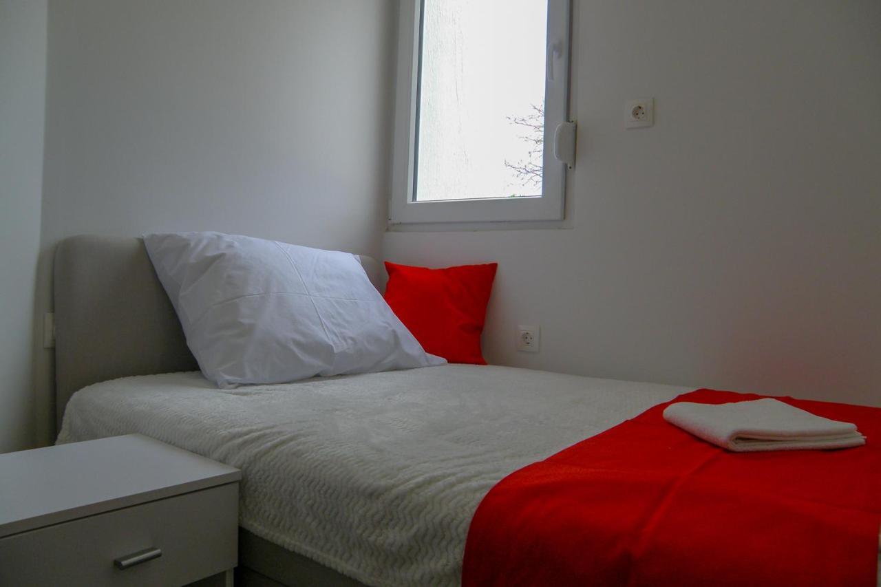 Lada Apartmani Novalja Zewnętrze zdjęcie