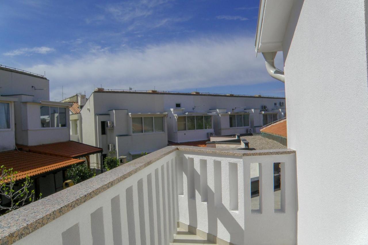 Lada Apartmani Novalja Zewnętrze zdjęcie