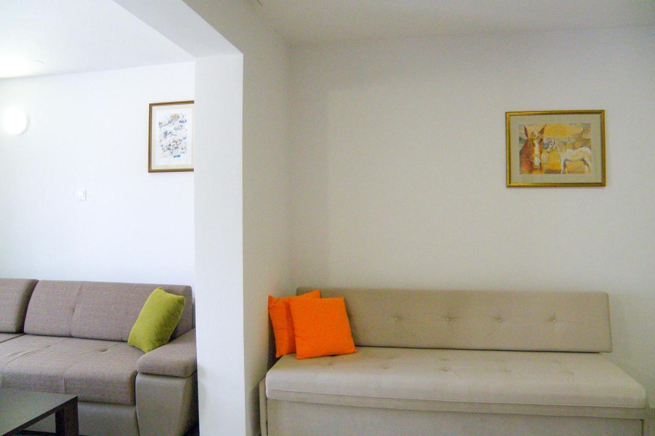 Lada Apartmani Novalja Zewnętrze zdjęcie